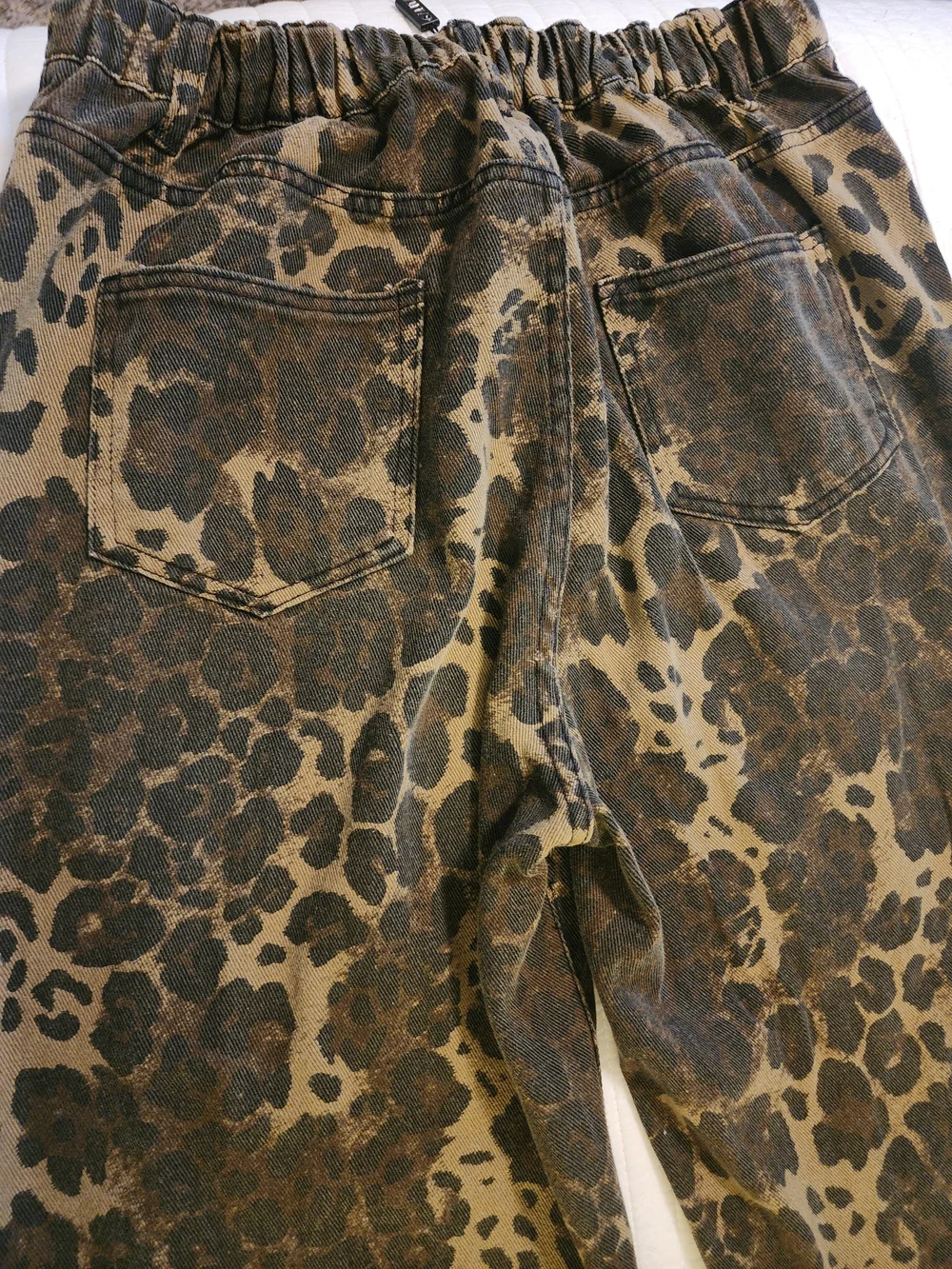 Leopard Print Distressed Wide Leg Jeans - Brown/Black - Picture 4 of 7